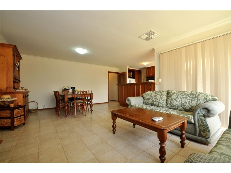 39 Equestrian Drive, Woodcroft SA 5162