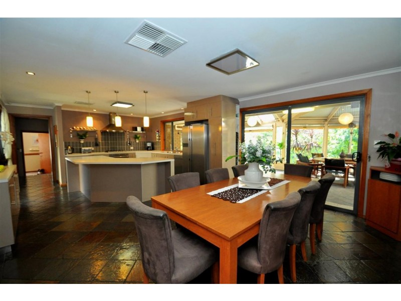 5 Ursula Court, Aberfoyle Park SA 5159