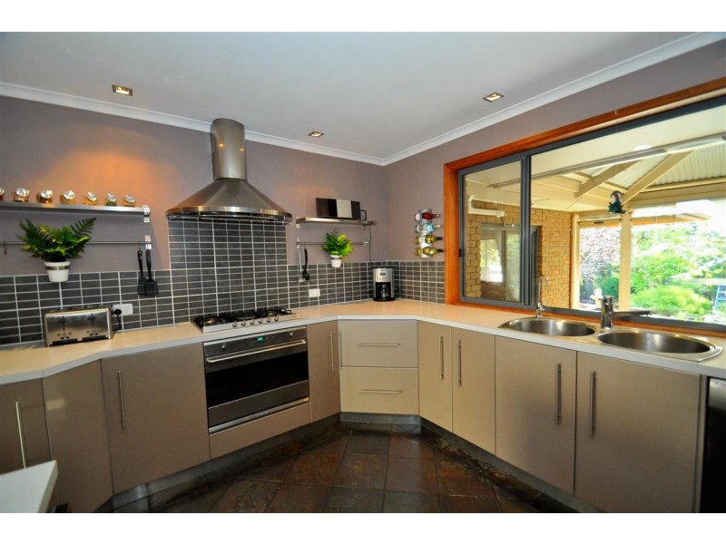 5 Ursula Court, Aberfoyle Park SA 5159