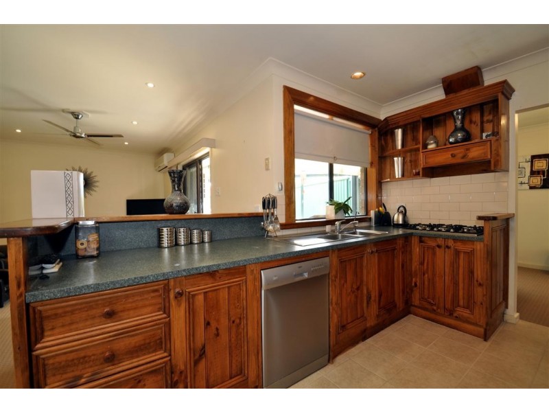 3 Stopel Court, Woodcroft SA 5162