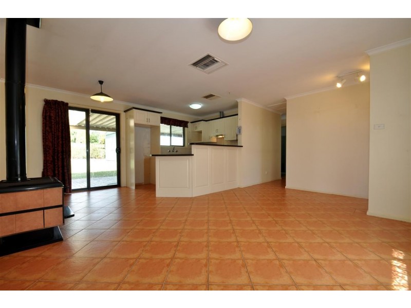 13 Julia Crescent, Woodcroft SA 5162
