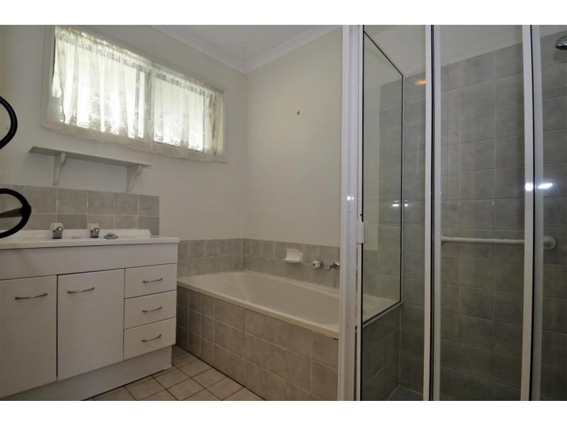 13 Julia Crescent, Woodcroft SA 5162