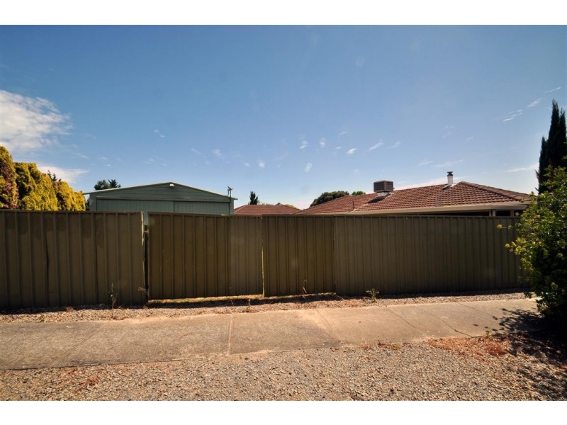 13 Julia Crescent, Woodcroft SA 5162