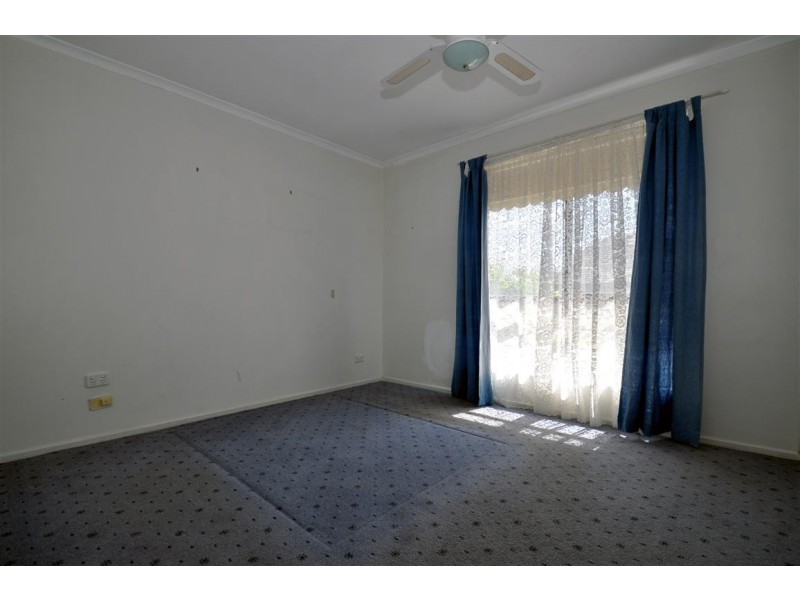 13 Julia Crescent, Woodcroft SA 5162