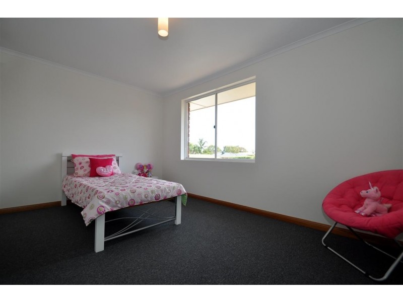 1 Camelia Court, Morphett Vale SA 5162