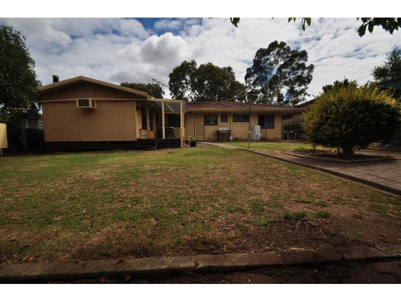 22 Alice Crescent, Morphett Vale SA 5162