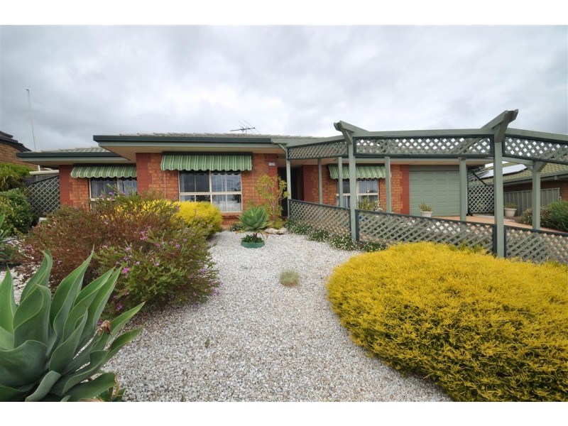 12 Vennachar Drive, Hallett Cove SA 5158