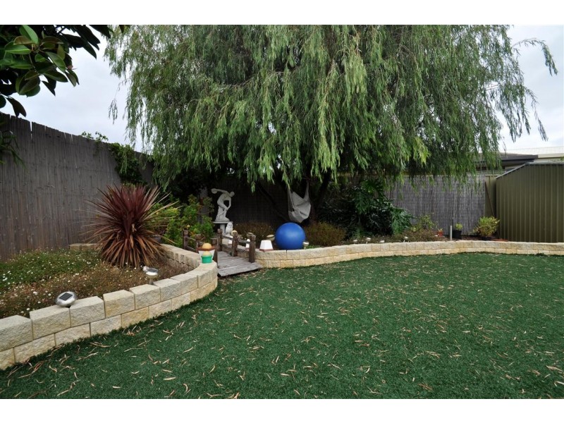 12 Vennachar Drive, Hallett Cove SA 5158