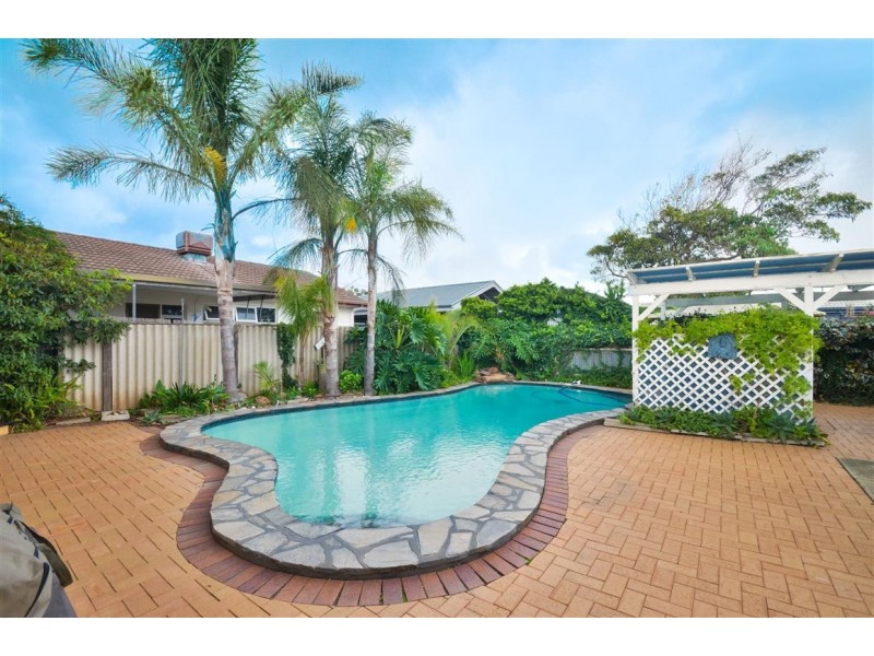 17 Lyndhurst Road, Seaford SA 5169