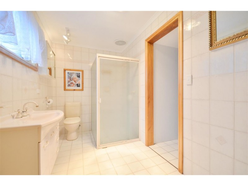 17 Lyndhurst Road, Seaford SA 5169