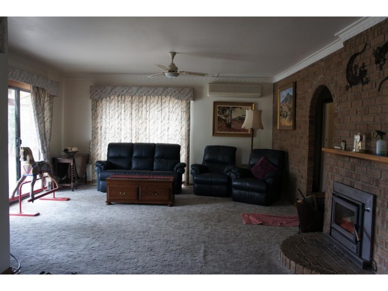 303 Upper Penneys Hill Road, Onkaparinga Hills SA 5163
