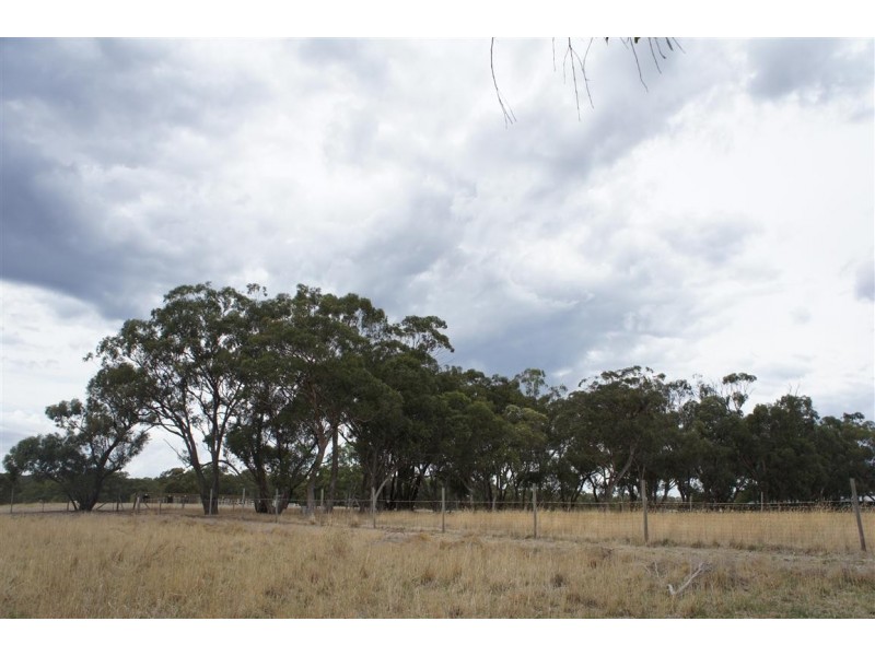 303 Upper Penneys Hill Road, Onkaparinga Hills SA 5163