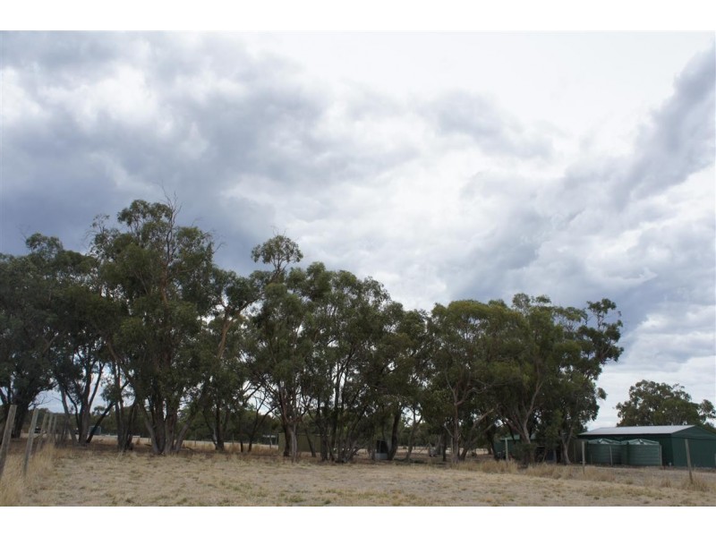 303 Upper Penneys Hill Road, Onkaparinga Hills SA 5163