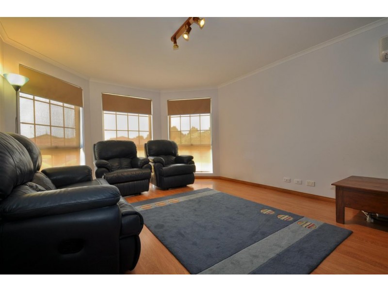 49 Barossa Way, Woodcroft SA 5162