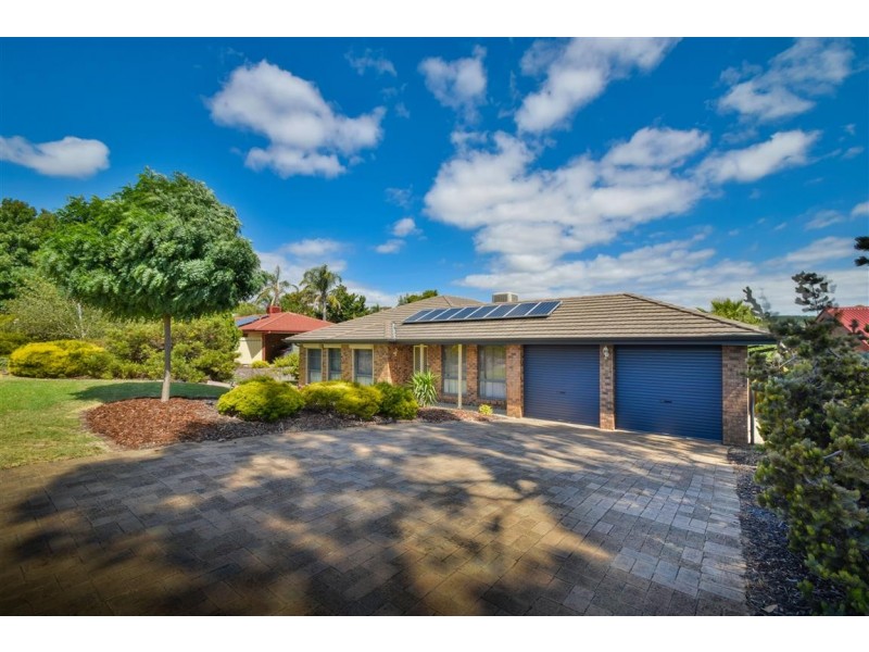 10 Equestrian Drive, Woodcroft SA 5162