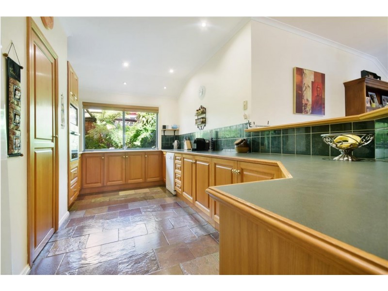 10 Equestrian Drive, Woodcroft SA 5162