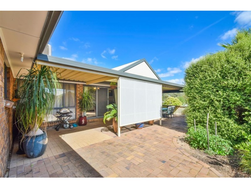 10 Equestrian Drive, Woodcroft SA 5162