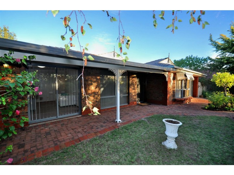 4 Baudin Street, Woodcroft SA 5162