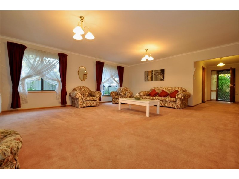 4 Baudin Street, Woodcroft SA 5162