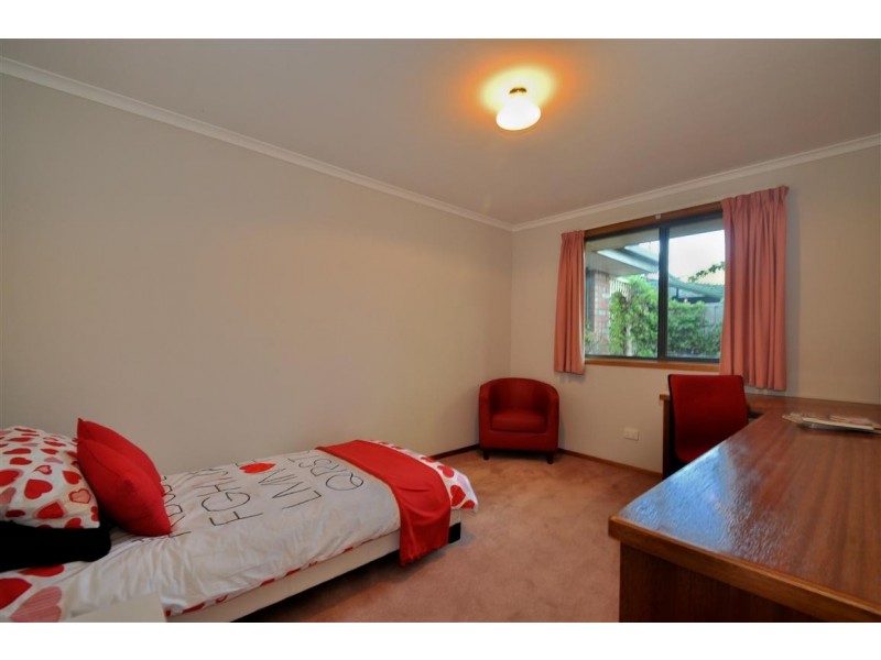 4 Baudin Street, Woodcroft SA 5162