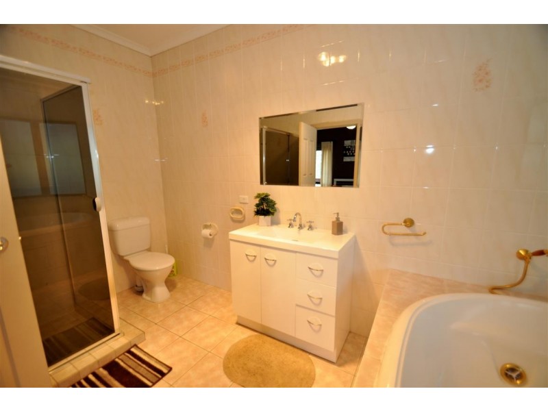 10 Challenger Court, Happy Valley SA 5159