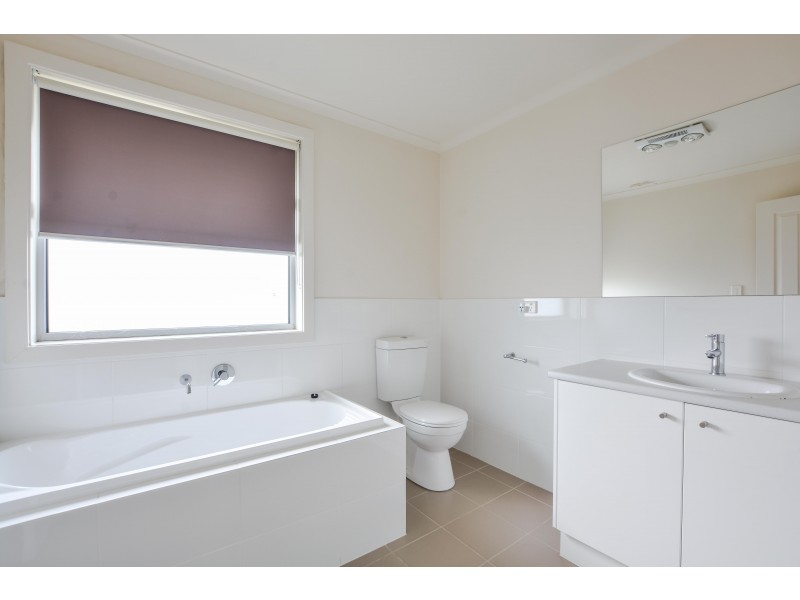 4 Fleming Avenue, Ridgehaven SA 5097