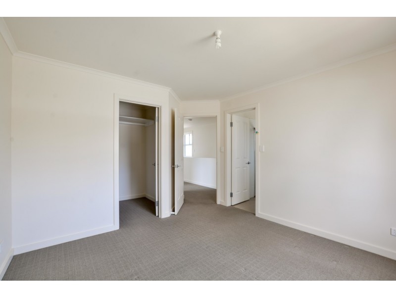 4 Fleming Avenue, Ridgehaven SA 5097