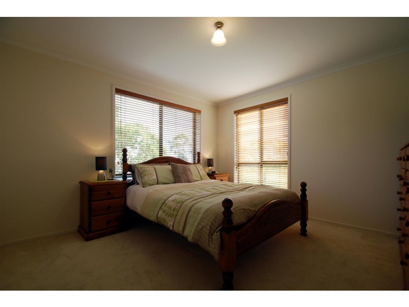 16 Grandview Court, Aberfoyle Park SA 5159