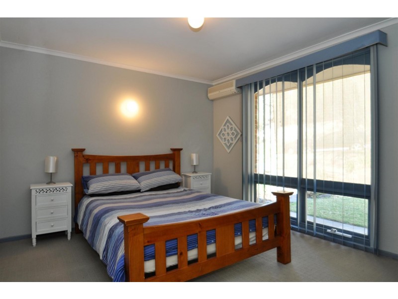 1a Shelley Avenue, Happy Valley SA 5159