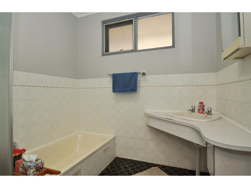 1a Shelley Avenue, Happy Valley SA 5159