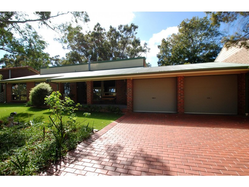 39 Hui-Hui Drive, Happy Valley SA 5159