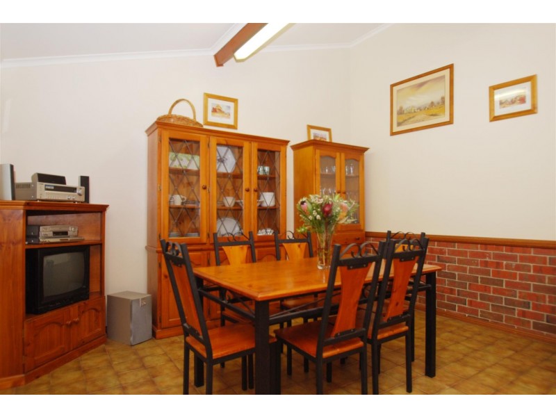 39 Hui-Hui Drive, Happy Valley SA 5159