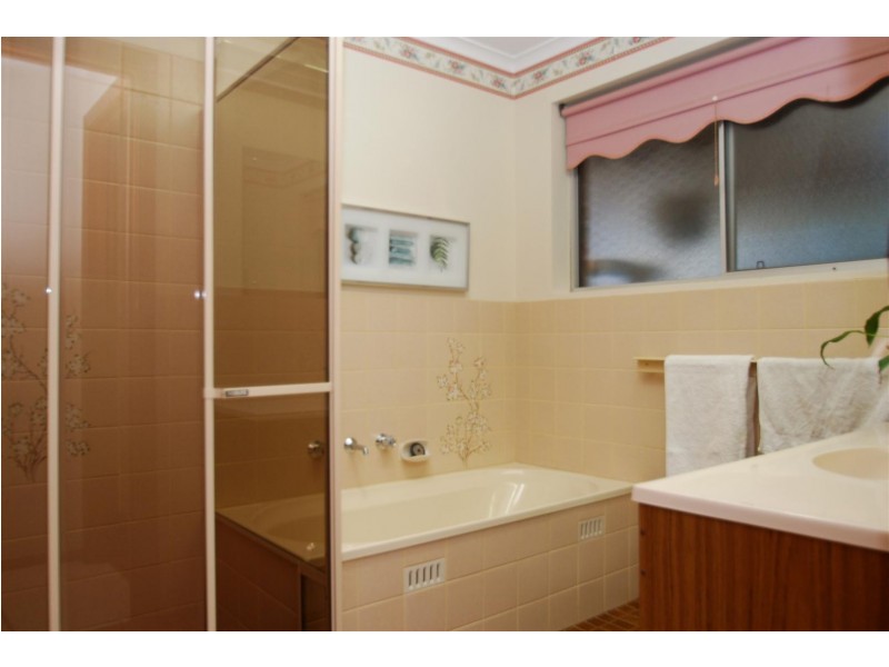 39 Hui-Hui Drive, Happy Valley SA 5159