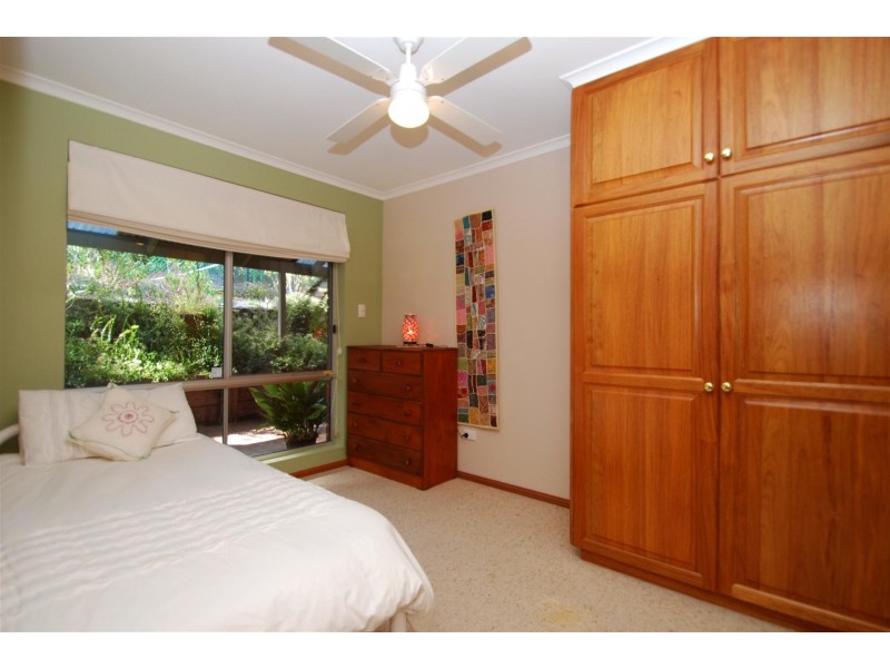 39 Hui-Hui Drive, Happy Valley SA 5159