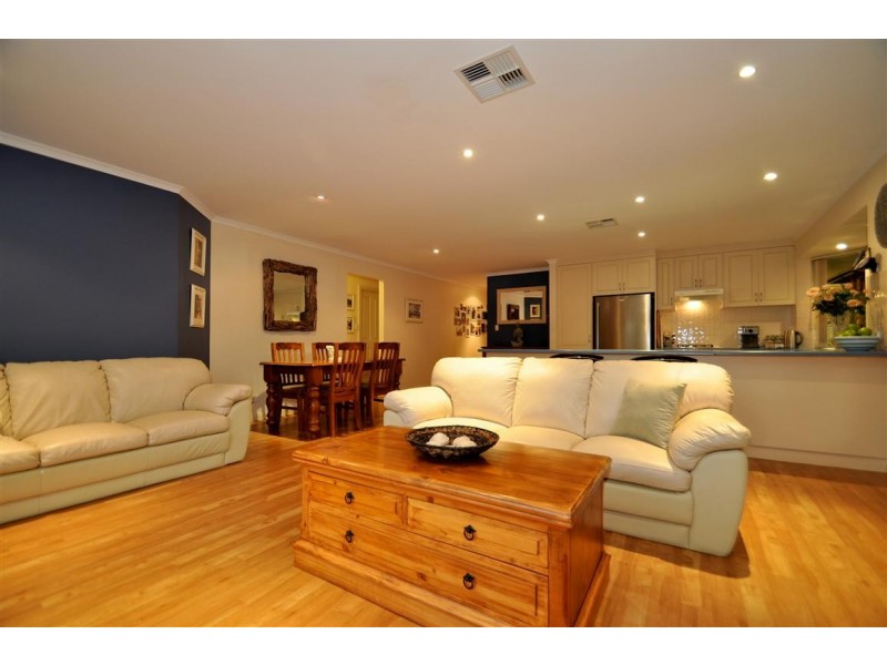 2 Jimmy Watson Drive, Woodcroft SA 5162