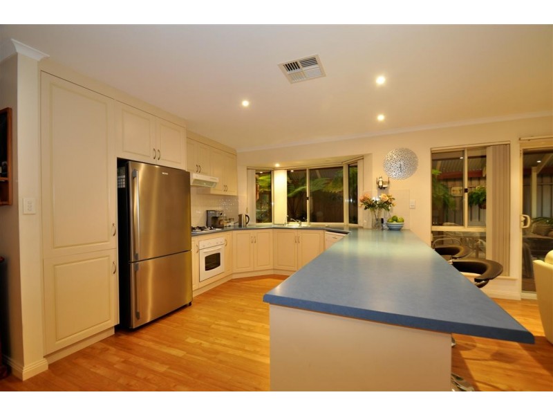 2 Jimmy Watson Drive, Woodcroft SA 5162