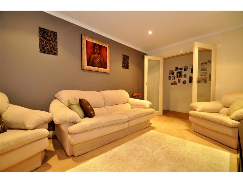 2 Jimmy Watson Drive, Woodcroft SA 5162