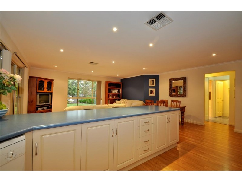 2 Jimmy Watson Drive, Woodcroft SA 5162