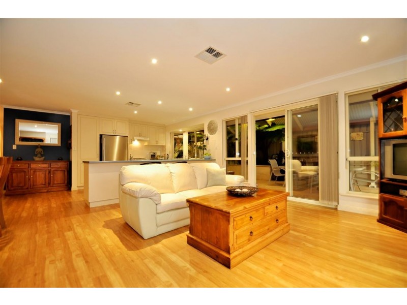 2 Jimmy Watson Drive, Woodcroft SA 5162