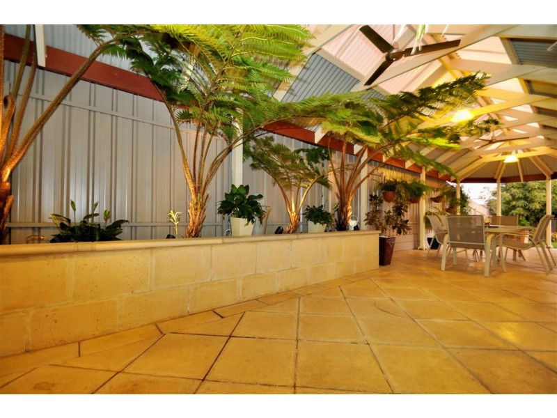 2 Jimmy Watson Drive, Woodcroft SA 5162