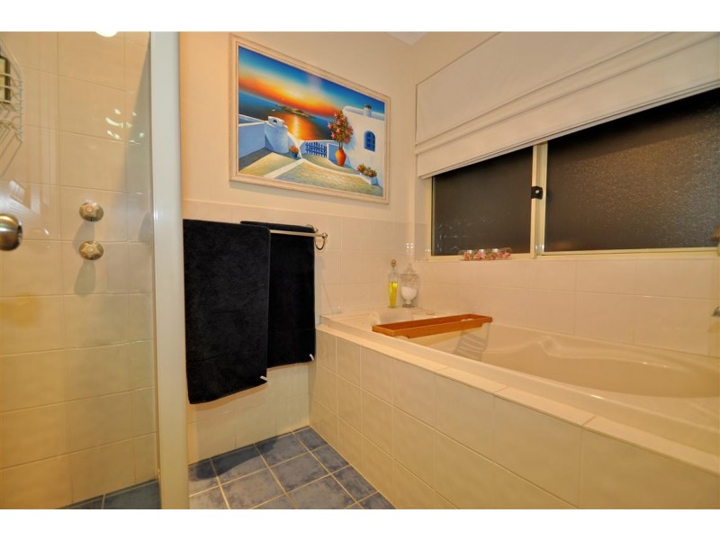 2 Jimmy Watson Drive, Woodcroft SA 5162