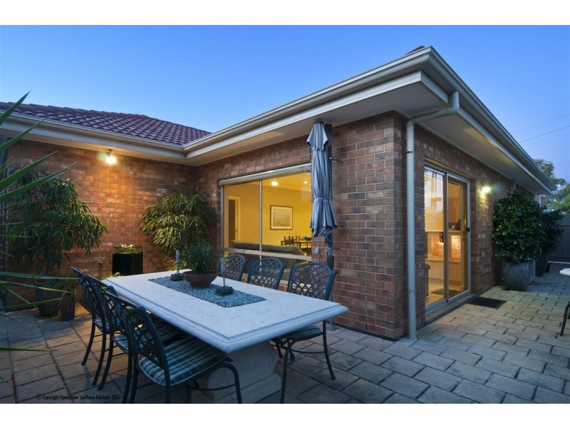 2 Bridge Street, Glenelg North SA 5045