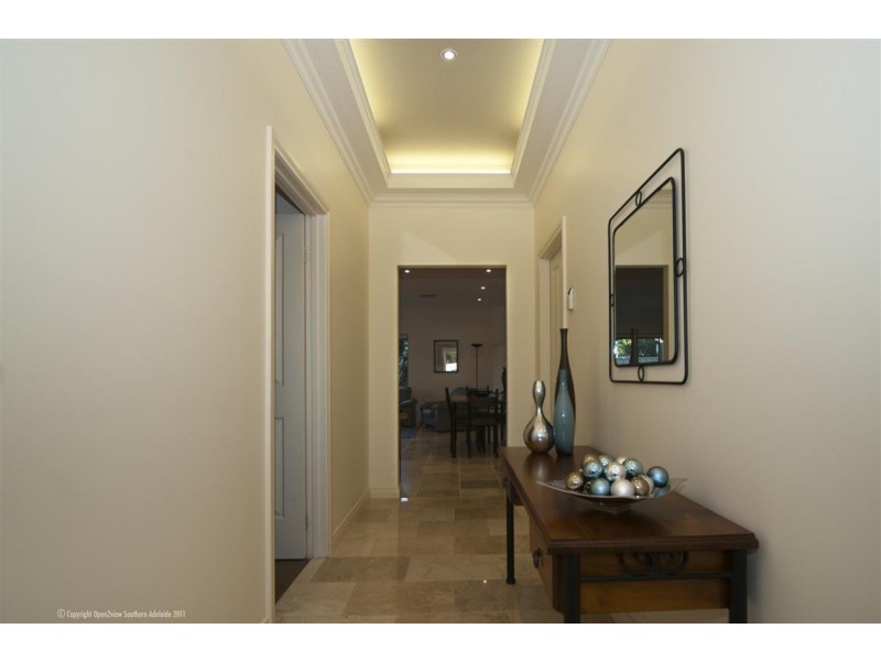 2 Bridge Street, Glenelg North SA 5045