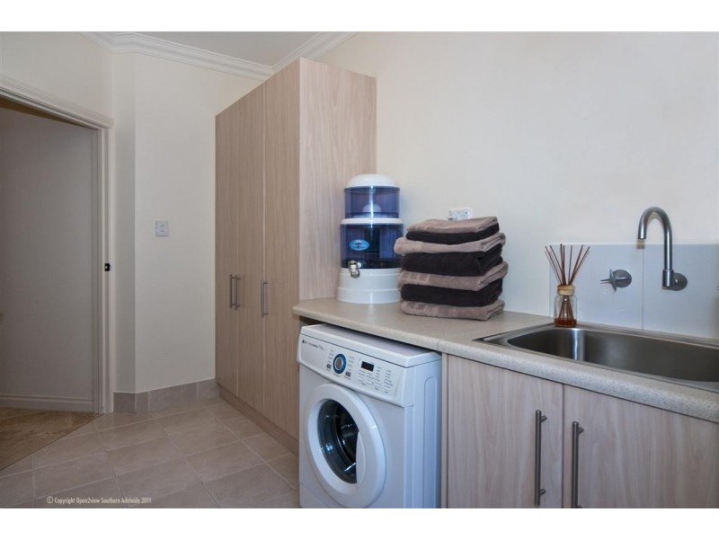 2 Bridge Street, Glenelg North SA 5045