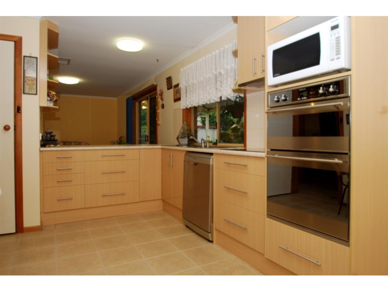 6 Lyle Street, Happy Valley SA 5159