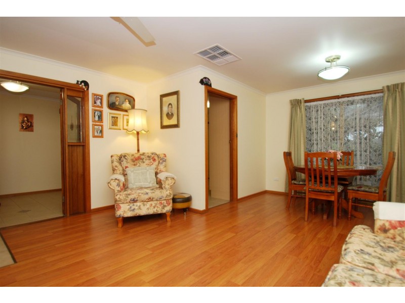 6 Lyle Street, Happy Valley SA 5159