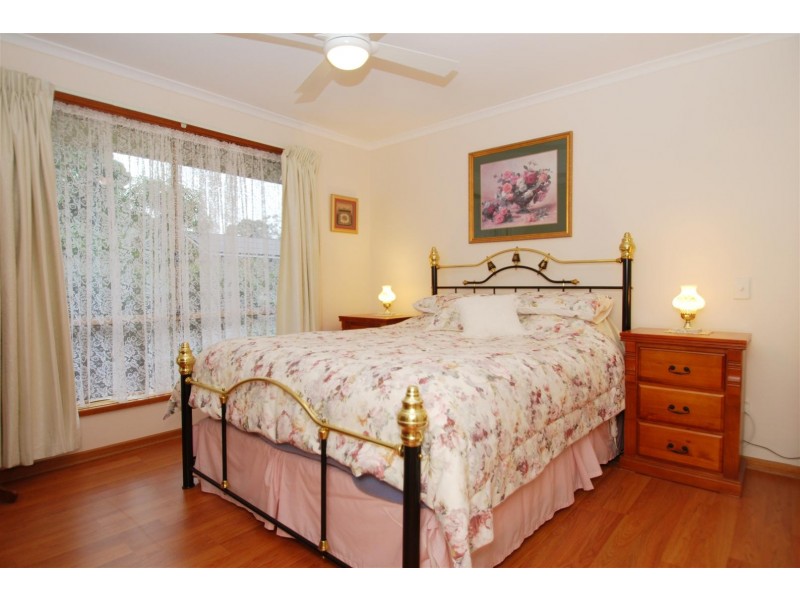 6 Lyle Street, Happy Valley SA 5159