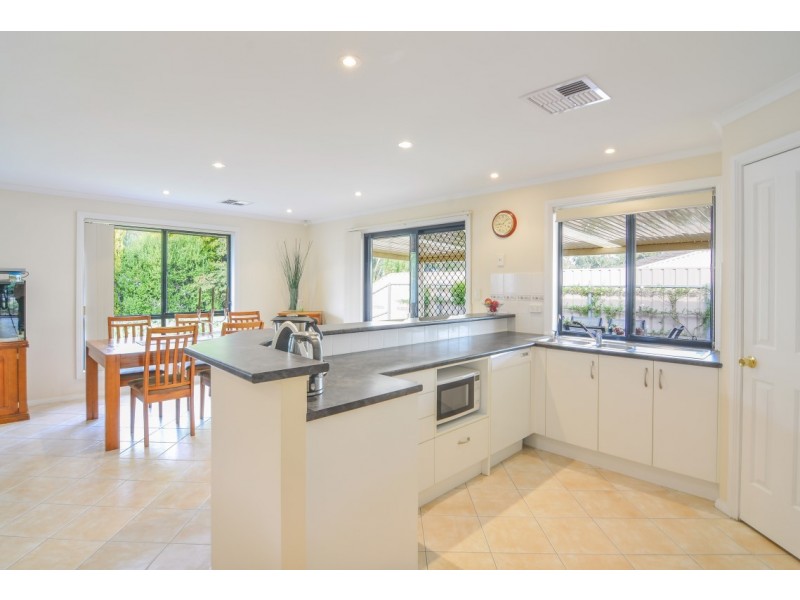 84 Jimmy Watson Drive, Woodcroft SA 5162