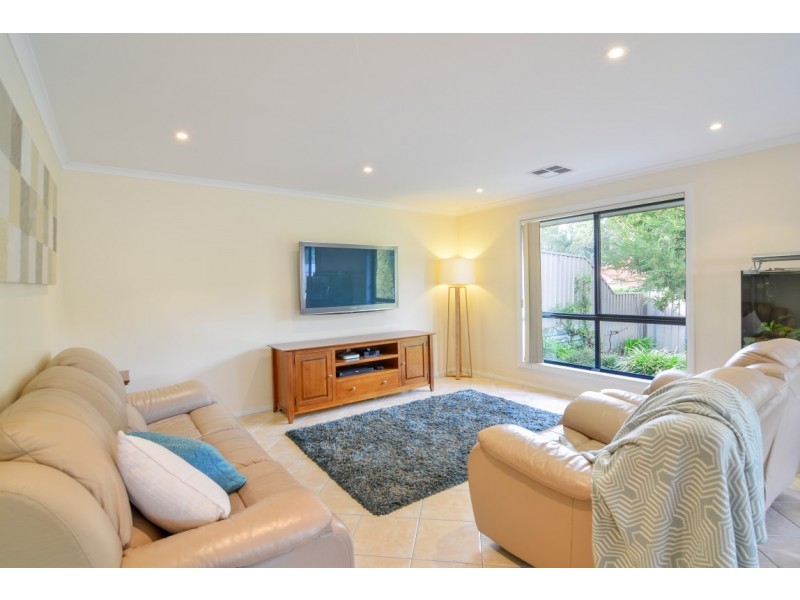 84 Jimmy Watson Drive, Woodcroft SA 5162