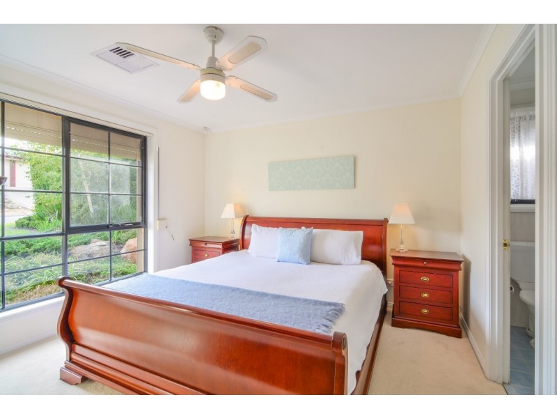 84 Jimmy Watson Drive, Woodcroft SA 5162